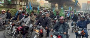 جماعت اسلامی یوتھ لاہور کی ظالمانہ ٹریفک چالانوں کے خلاف موٹر سائیکل ریلی