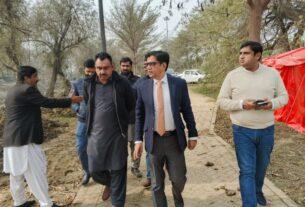 لاہوریوں اور سیاحوں کیلئے خوشخبری ،کینال میں شپ ریسٹورنٹ منصوبے پر تعمیراتی کام کا آغاز