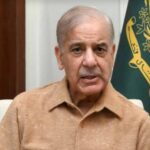 پٹرول کی قیمت میں 80 روپے کمی، وزیراعظم کا عوام کیلئے بڑا ریلیف