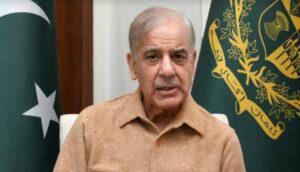 پٹرول کی قیمت میں 80 روپے کمی، وزیراعظم کا عوام کیلئے بڑا ریلیف