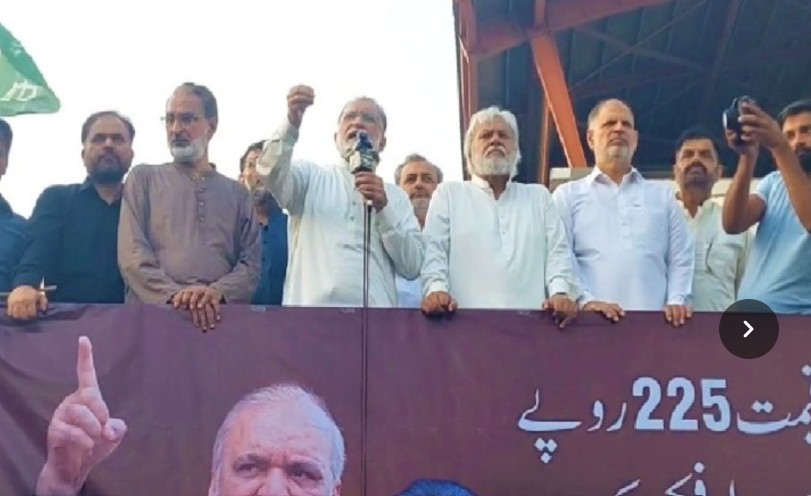 پٹرول کی قیمت 225 روپے مقرر کی جائے، لیوی فوری ختم کی جائے۔ضیاء الدین انصاری