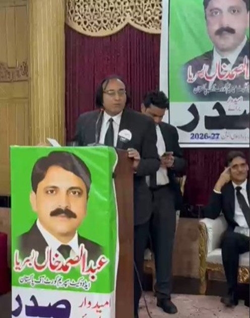 دنیا میں اس وقت تک کوئی بھی شخص لیڈر نہیں بنتا جب تک اس میں دلیری نا ہو۔ محمد حیات کلاسن ایڈووکیٹ