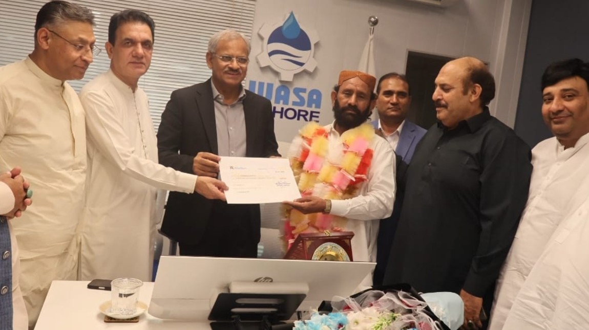 چیئرمین سی بی اے پھول یونین محمد اسلم بھٹی کی ریٹائرمنٹ کے اعزاز میں تقریب
